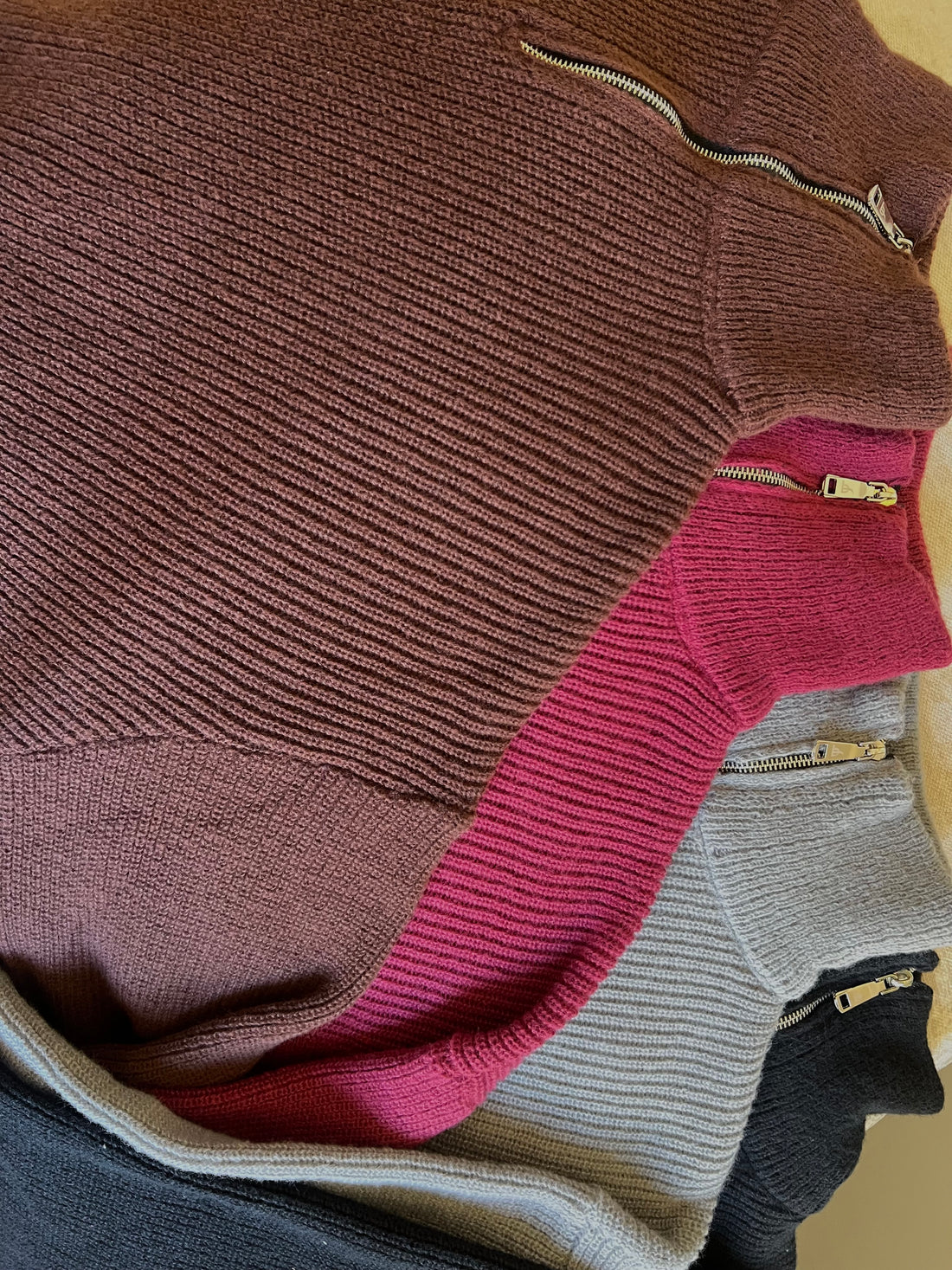 Zipper sweater
