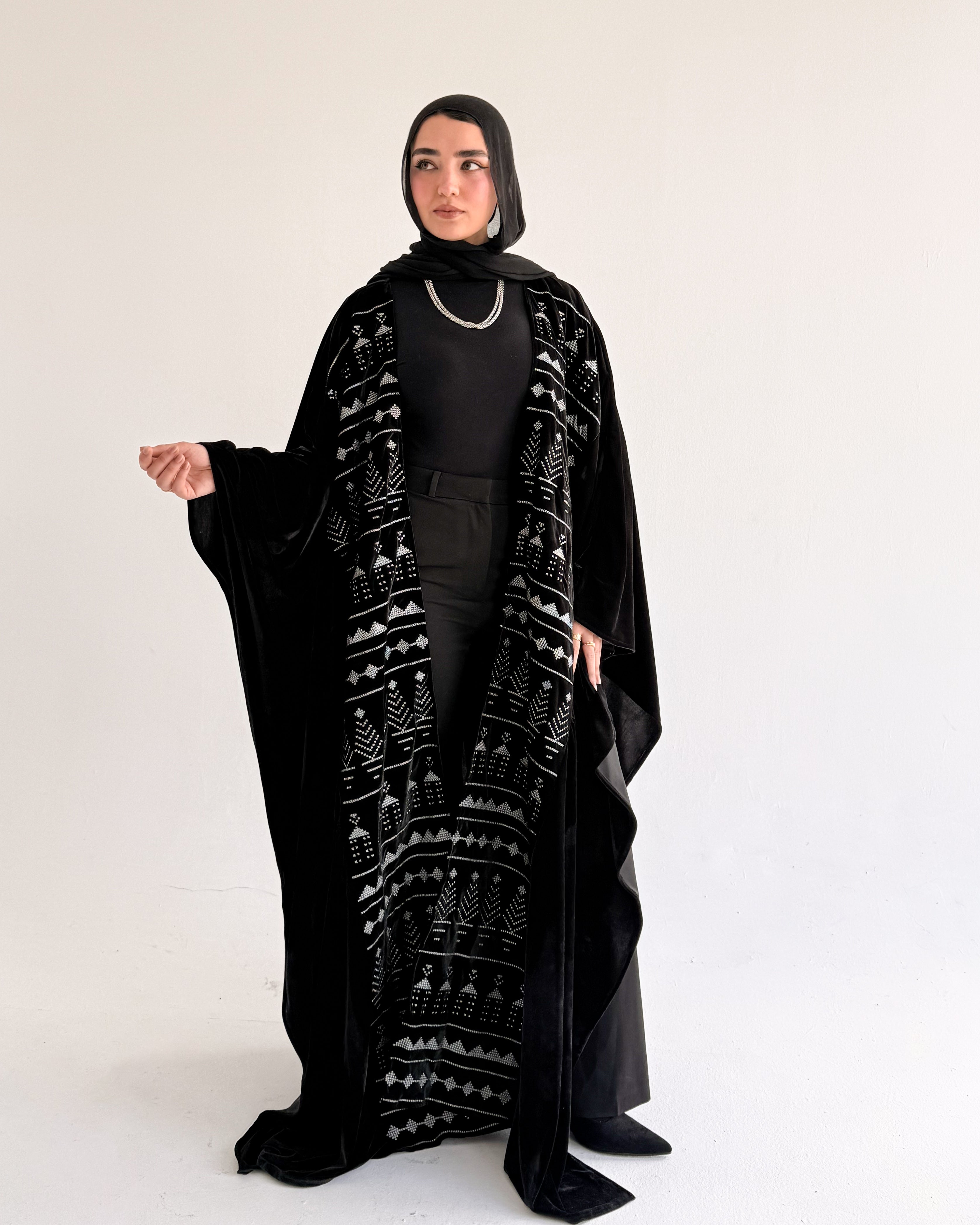 Velvet embroidery cardigan