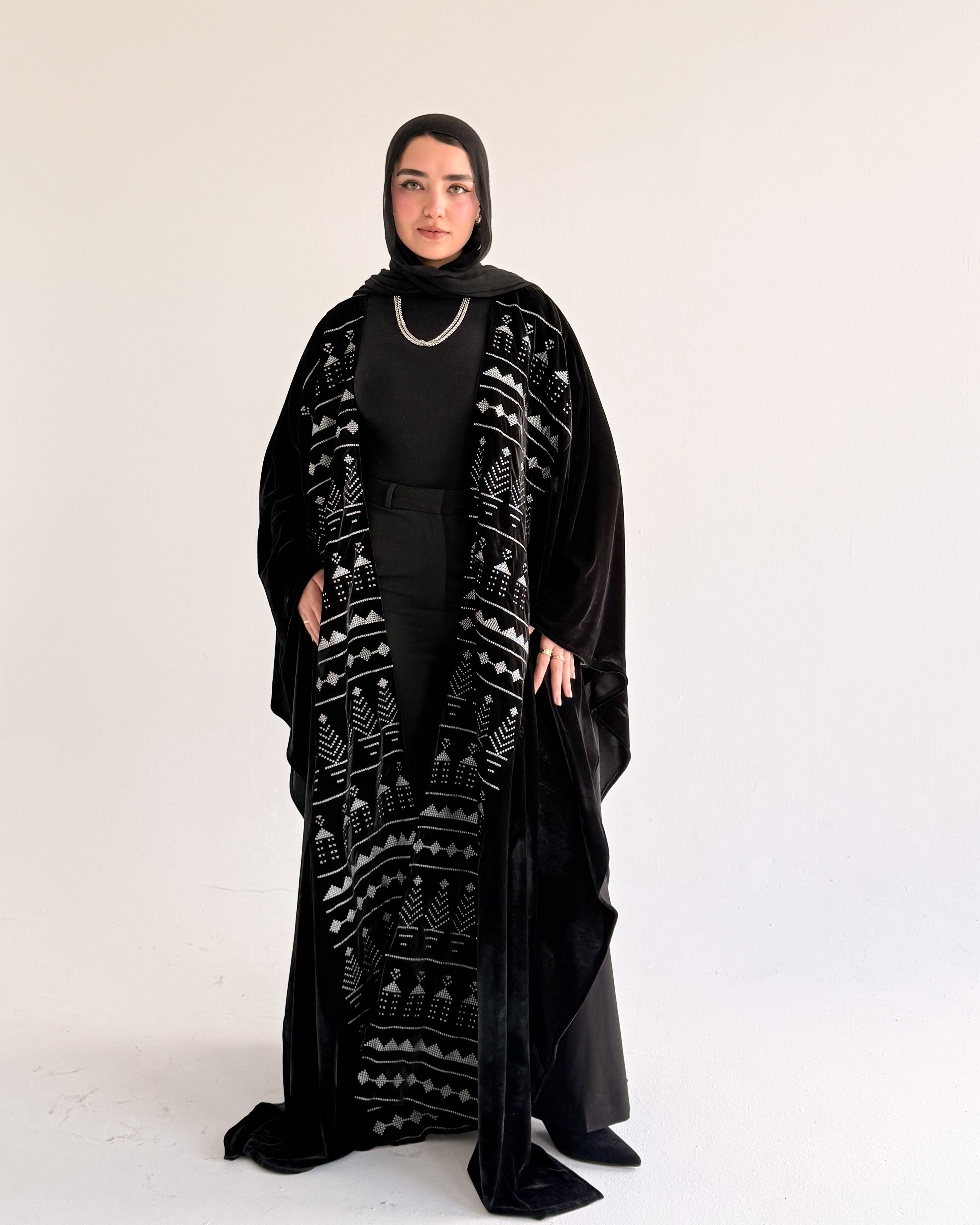 Velvet embroidery cardigan